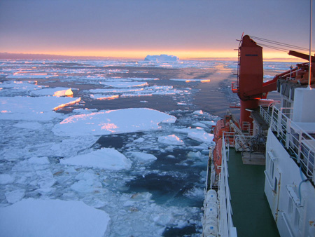Weihnachtsbild Polarstern RGB