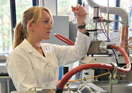 Die Helmholtz-Gemeinschaft will den Frauen-Anteil in allen Arbeitsbereichen angleichen. Foto: Helmholtz/Bierstedt