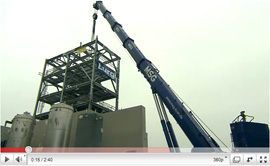 Die Montage der 2. Baustufe des Pilotverfahrens bioliq wird mit Hochdruck vorangetrieben. Im Tanklager wurden die letzten Behälter zur Versorgung des Hochdruckflugstromvergasers geliefert und auf...