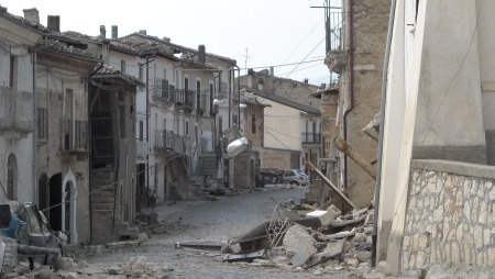 Photo earthquake damage