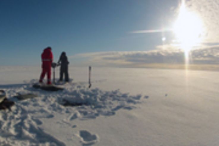 Guido Grosse (AWI) and Benjamin Jones (USGS) take permafrost core samples in Arctic Alaska
