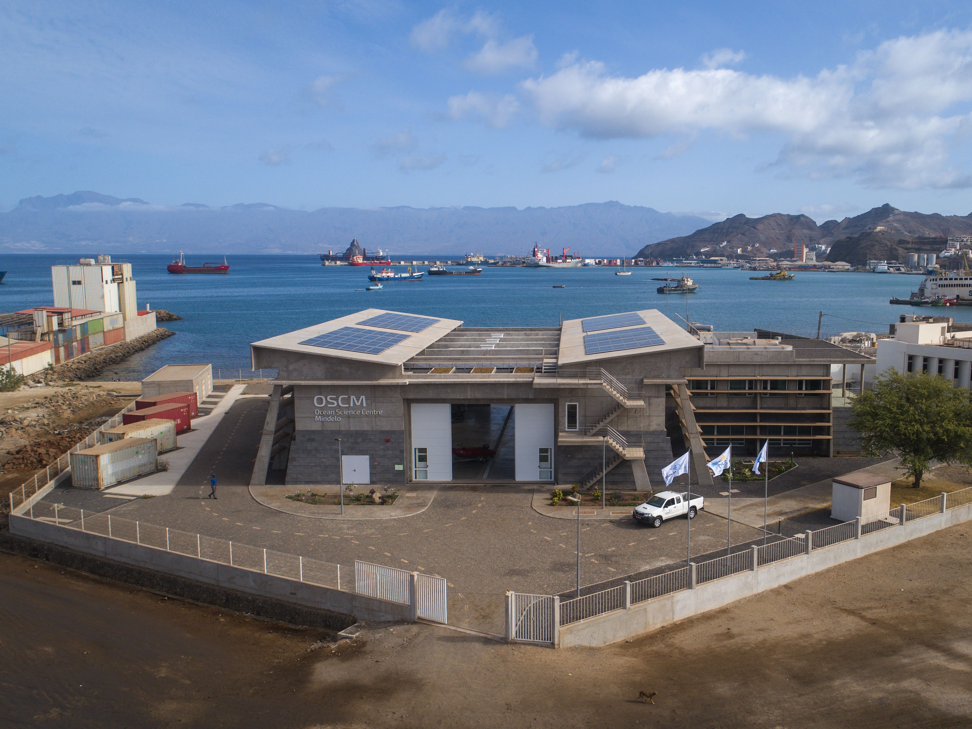 International research platform off the coast of Africa