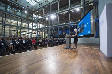 18 SEP 2014, BERLIN/GERMANY:Abendveranstaltung anl. der Jahrestagung 2014 der Helmholtz Gemeinschaft, Telekom HauptstadtrepraesentanzIMAGE: 20140918-01